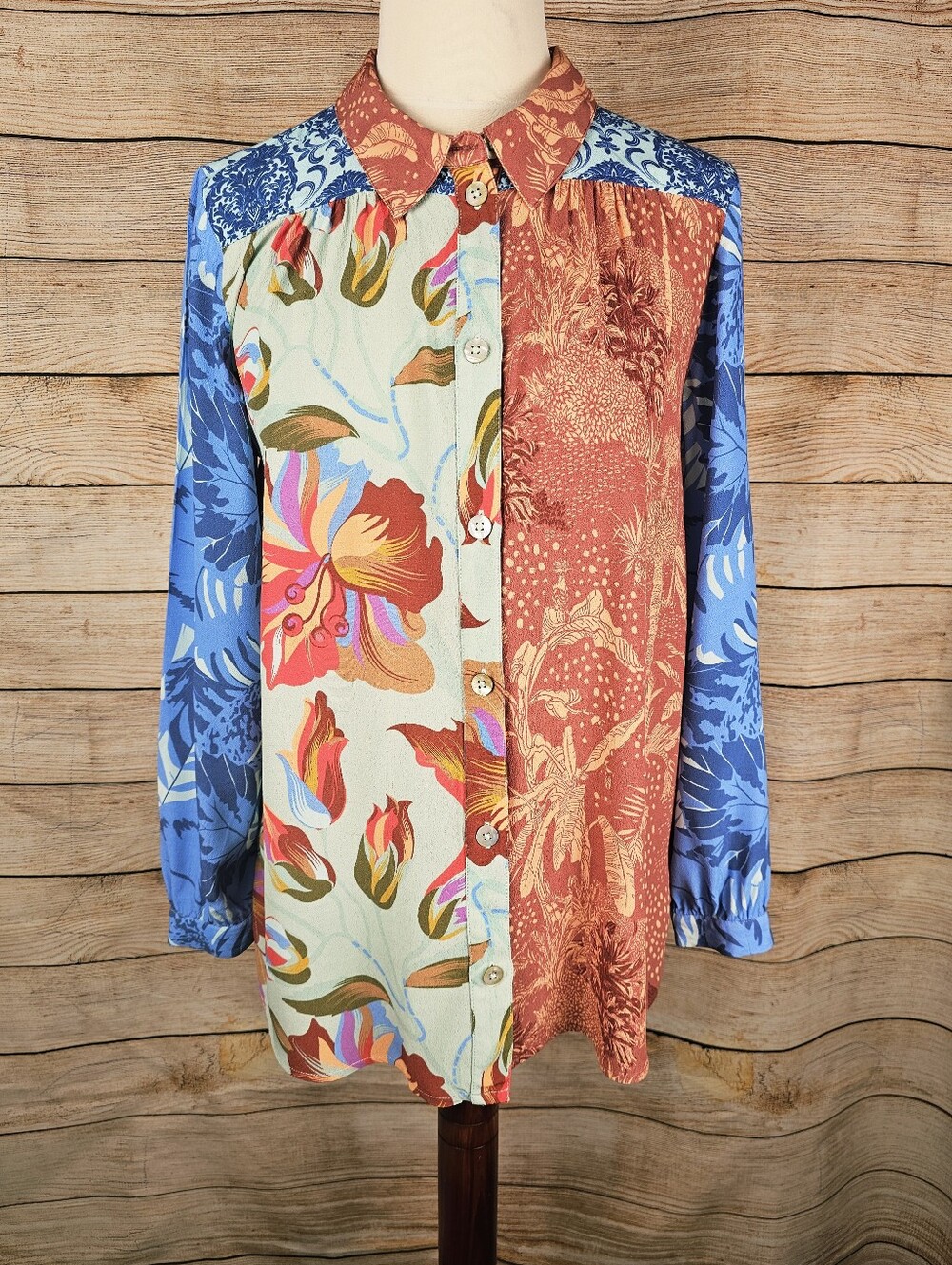 Soft Surroundings Floral Patchwork Print Long Sleeve Shirt Size Large